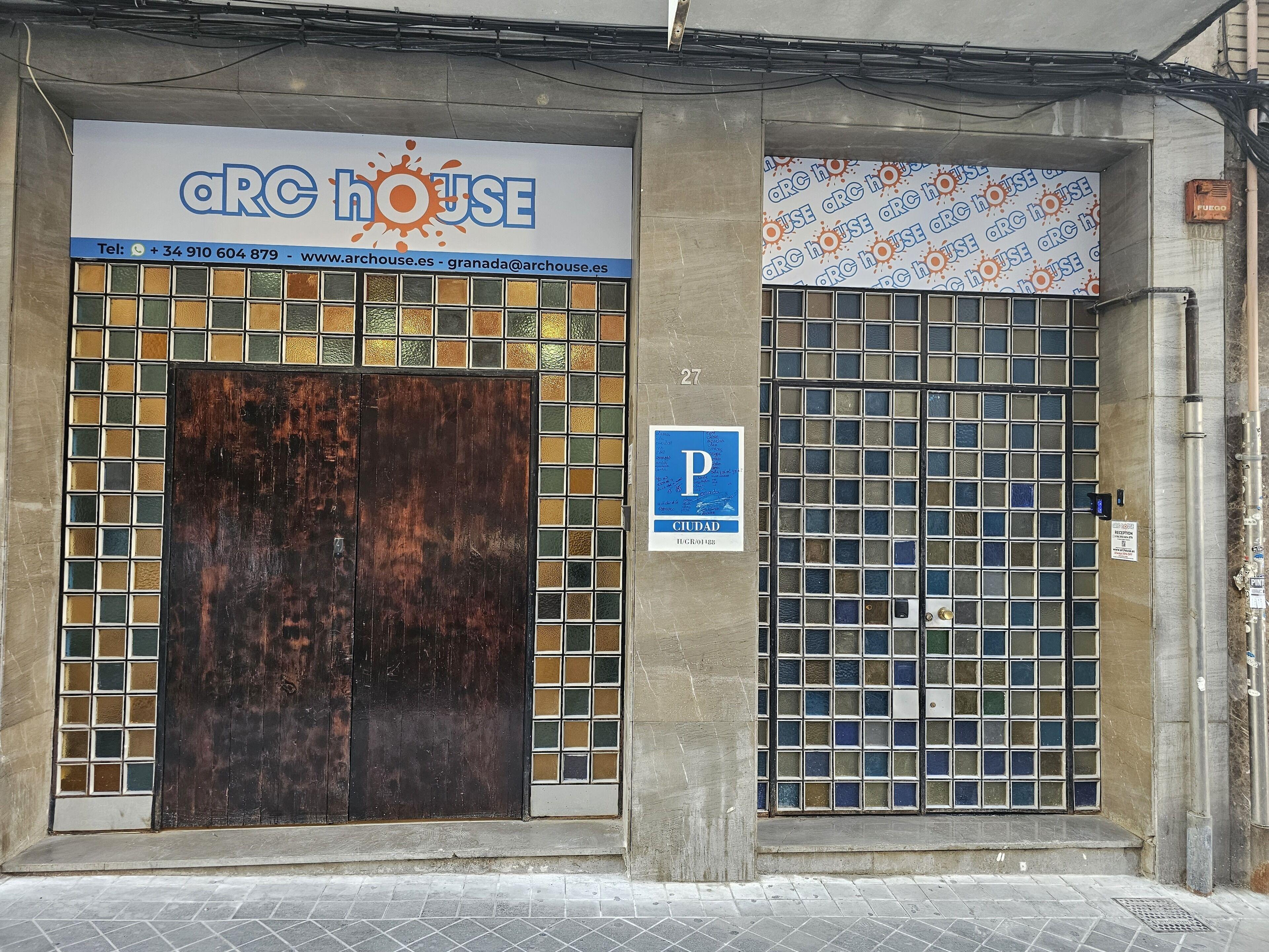 Arc House Granada, Granada
